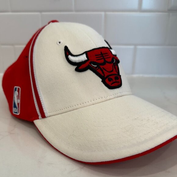 Vintage Chicago Bulls #23 Jordan Flex Fitted Hat FLIGHT 8403 Nike/MLB Hat - Picture 1 of 10